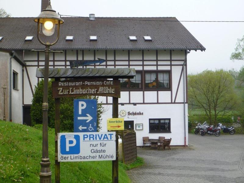 林巴赫 Zur Limbacher Muhle旅馆 外观 照片